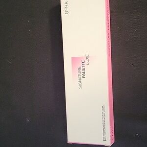 Afraid eyeshadow pallet